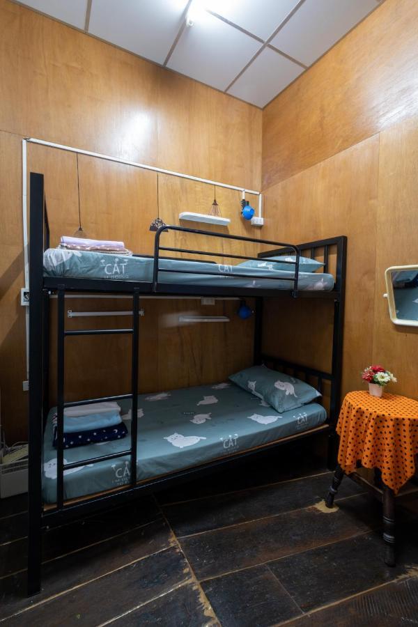 Sip N' Camp Hostel Bangkok Luaran gambar